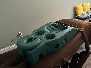 prenatal massage